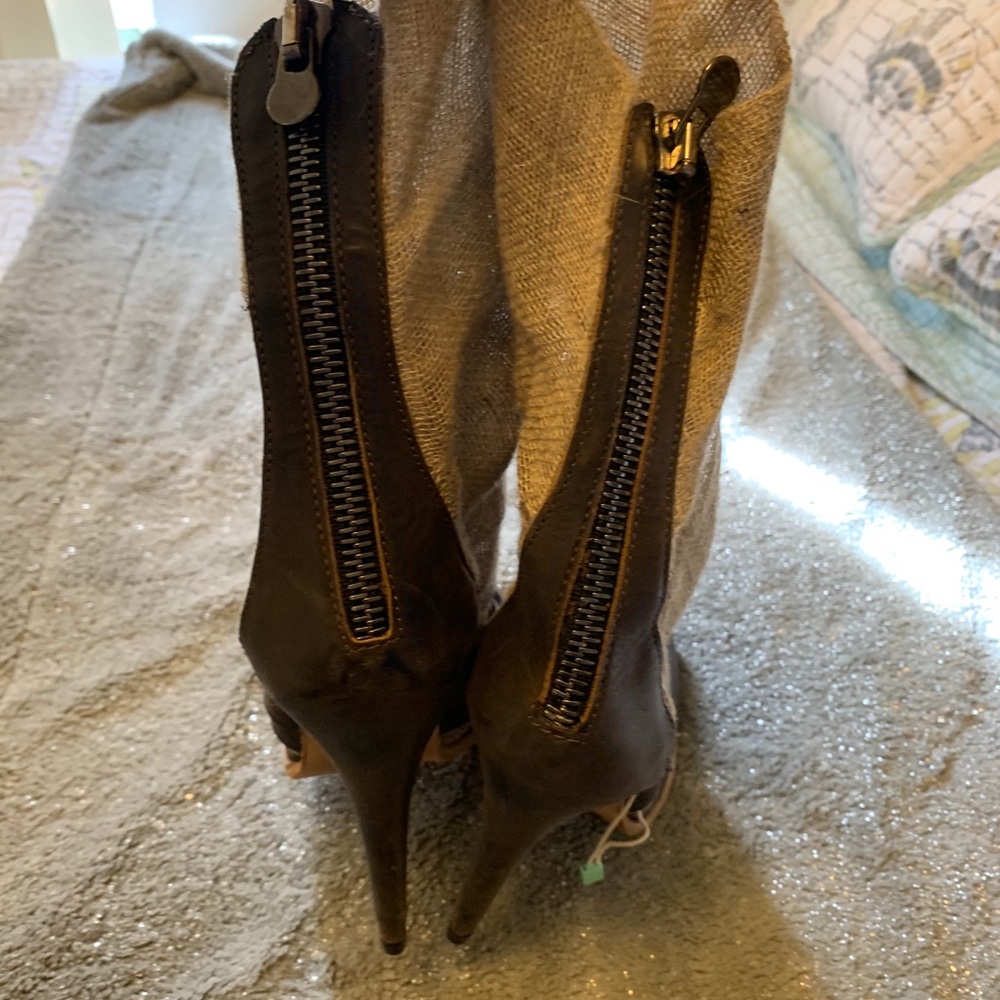 Booties - Picture 4 of 6